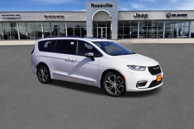 New 2026 Bright White Clear-Coat Exterior Paint Chrysler Pinnacle image 2