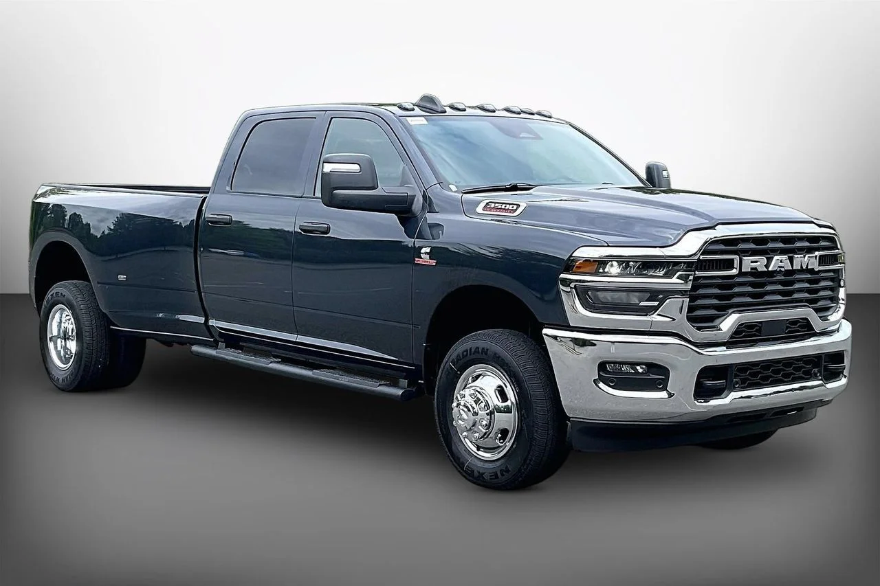 New 2026 Forged Blue Metallic Exterior Paint RAM Tradesman image 2