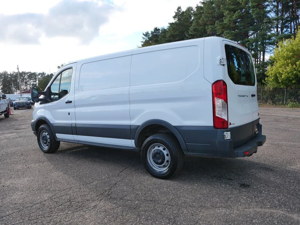 Used 2015 White Ford Base image 4