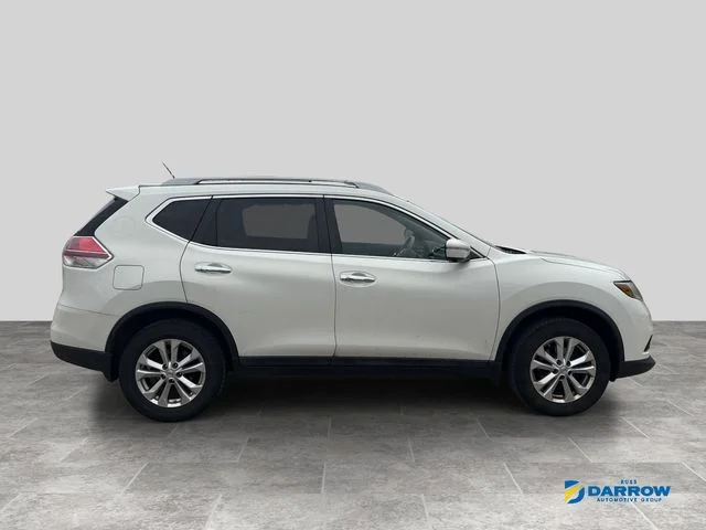Used 2014 White Nissan SV image 17