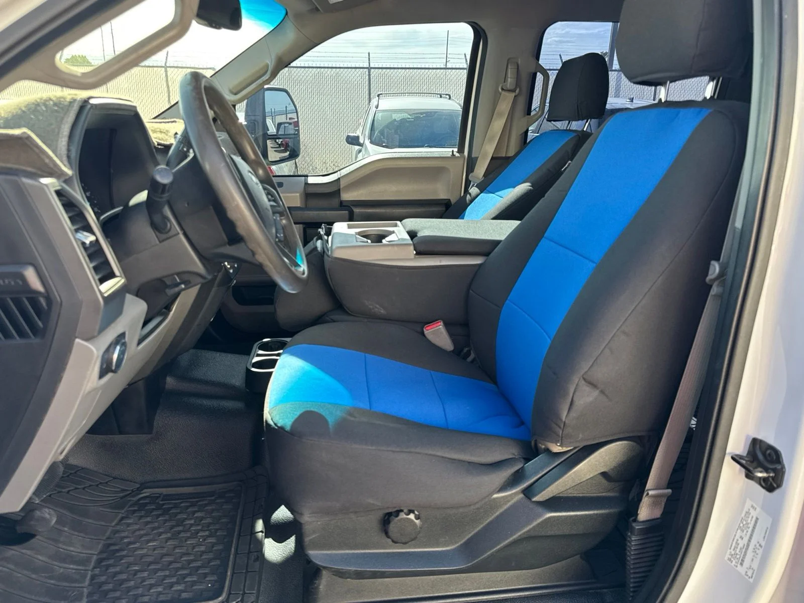 Used 2017 Oxford White Ford XL image 9