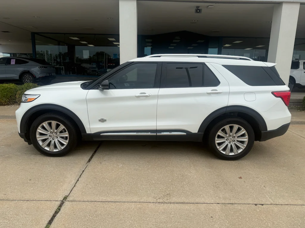 Used 2023 Star White Metallic Tri-Coat Ford King Ranch image 15
