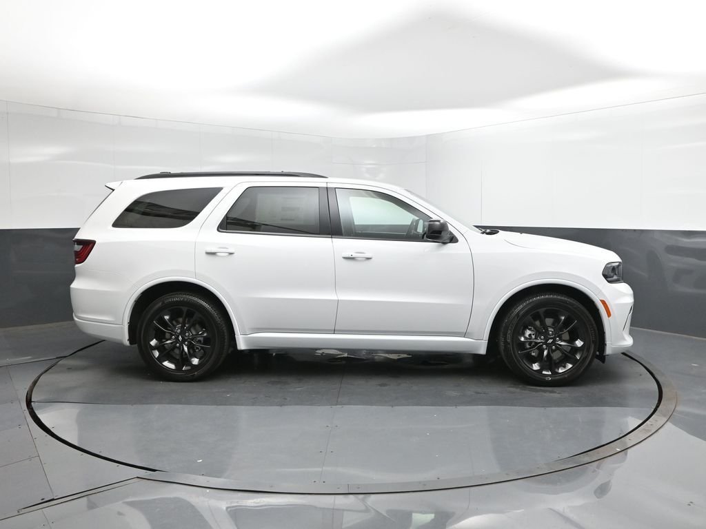 New 2026 White Knuckle Clear-Coat Exterior Paint Dodge GT image 15