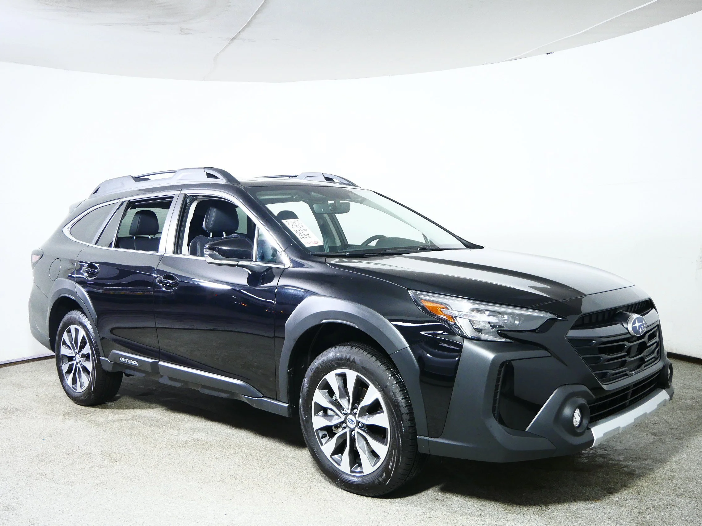 Used 2025 Crystal Black Silica Subaru Limited image 1