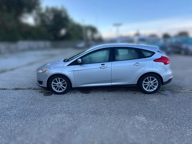 Used 2015 Ingot Silver Ford SE image 10