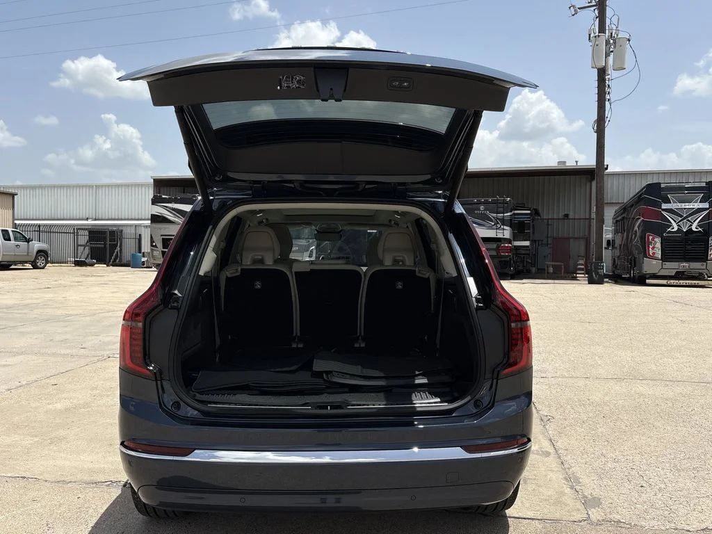 2026 Volvo XC90 Ultra - Photo 27
