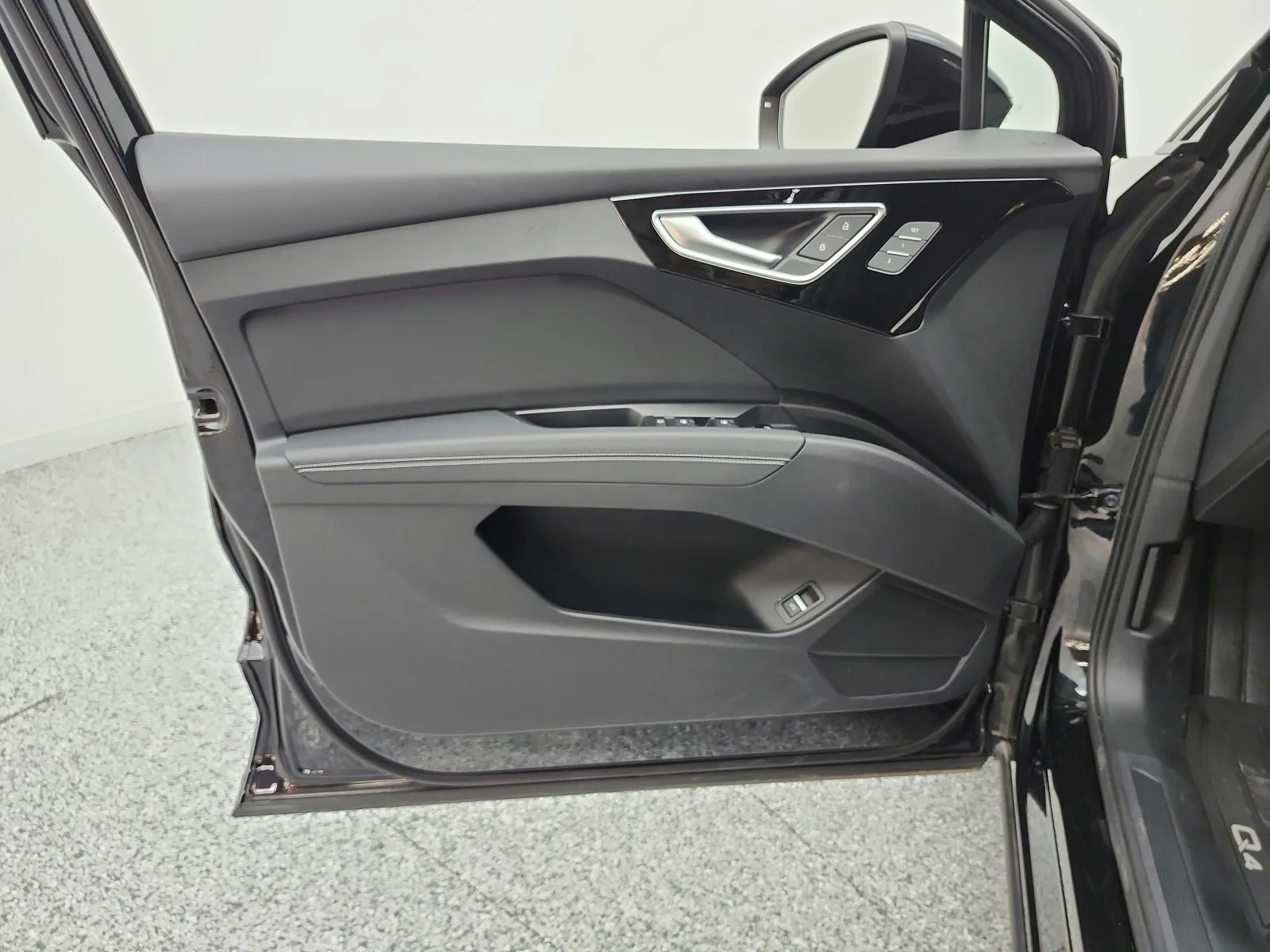 Used 2024 Mythos Black Metallic Audi Premium Plus 55 quattro image 12