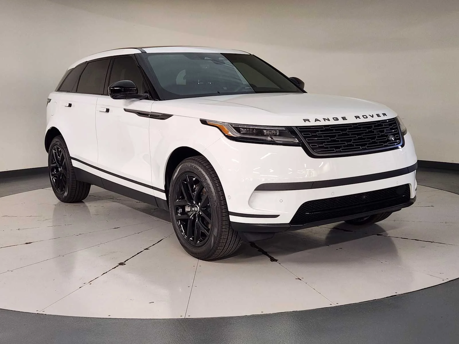 New 2026 Fuji White Land Rover S - P250 image 12