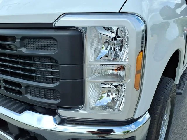 Used 2024 White Ford XL image 17