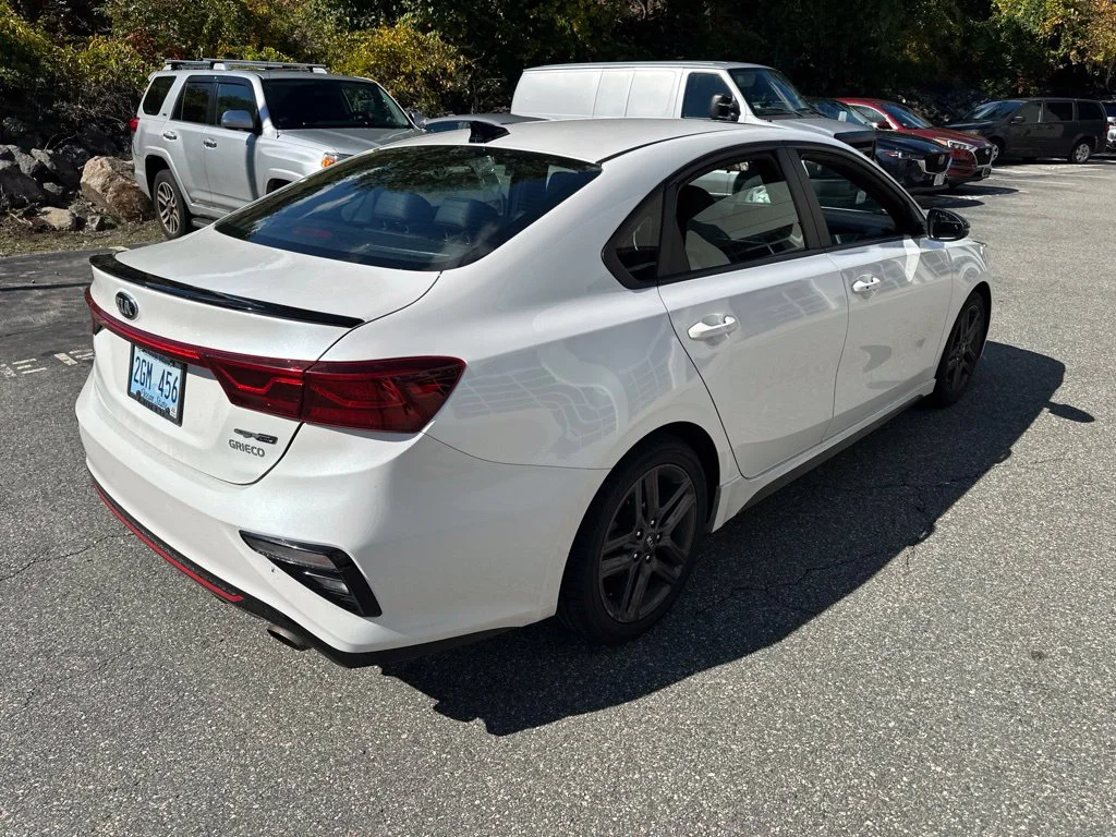 Used 2021 Snow White Pearl Kia GT-Line image 4