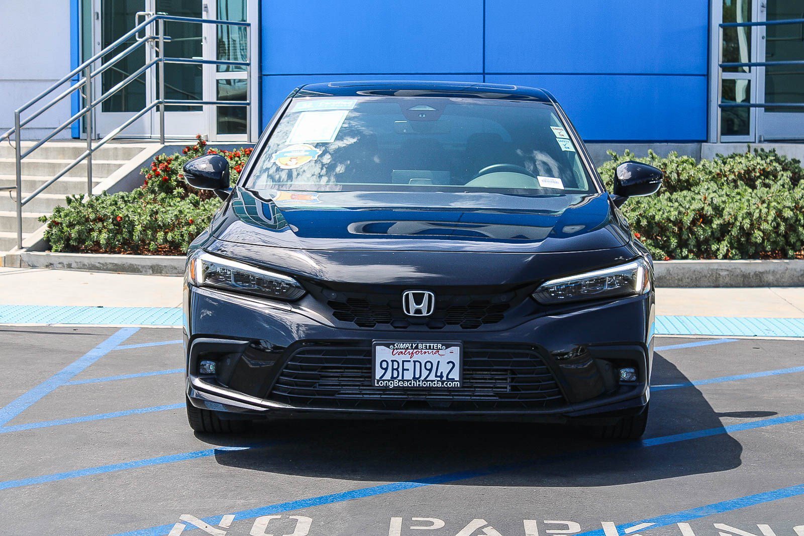 2022 Honda Civic Hatchback Sport Touring - Photo 2