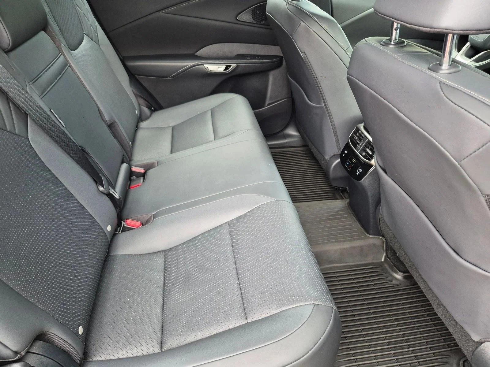 Certified Used 2025 Iridium Lexus PREMIUM image 19
