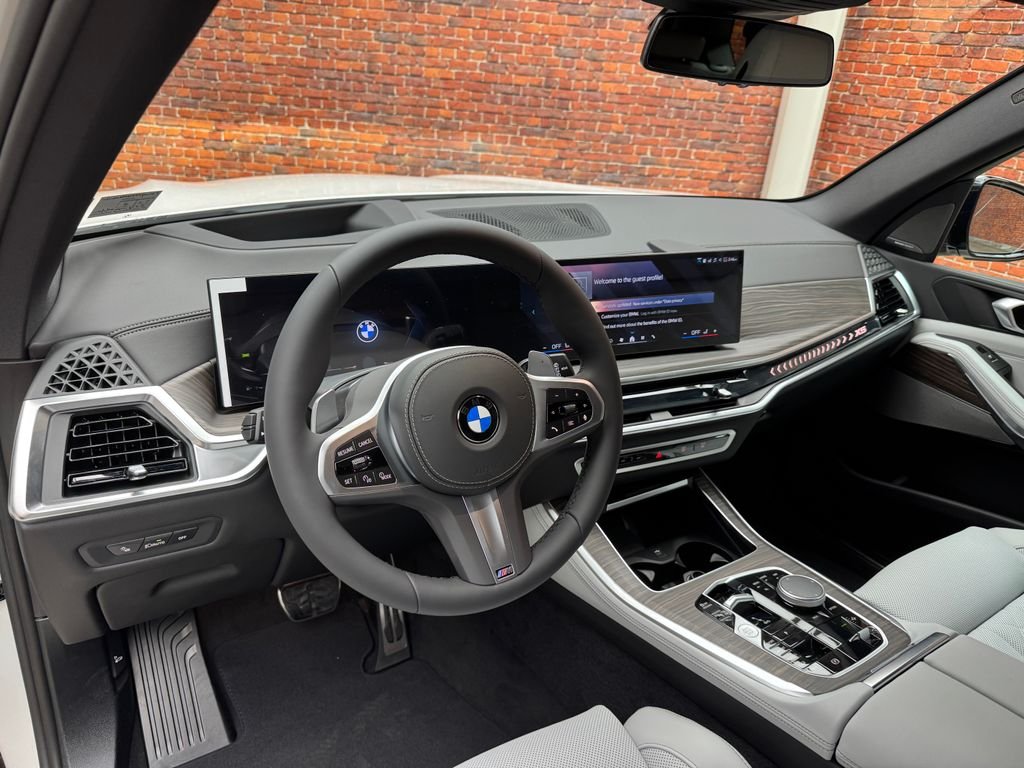 New 2026 White BMW xDrive40i image 12