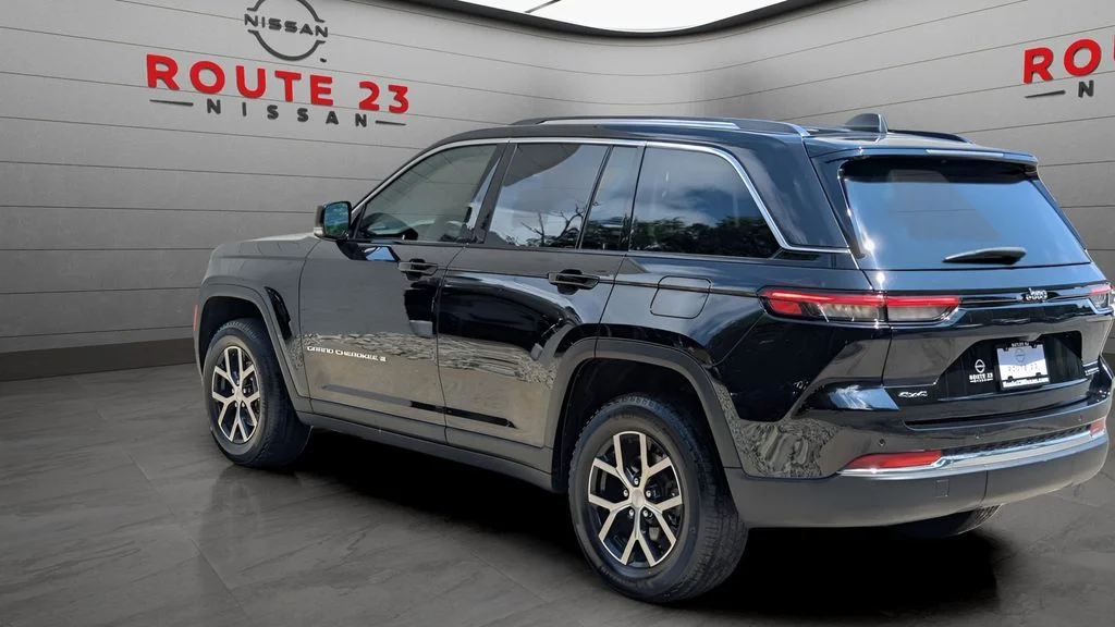 Used 2023 Black Jeep Limited image 6