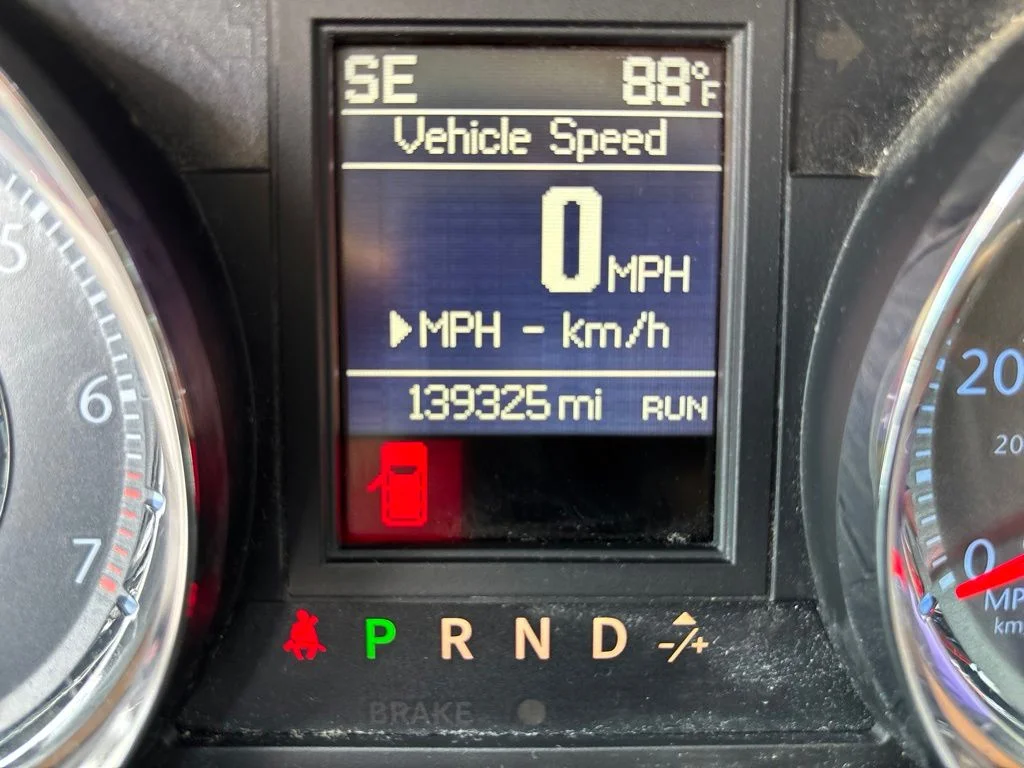 Used 2014 White Chrysler Touring image 11