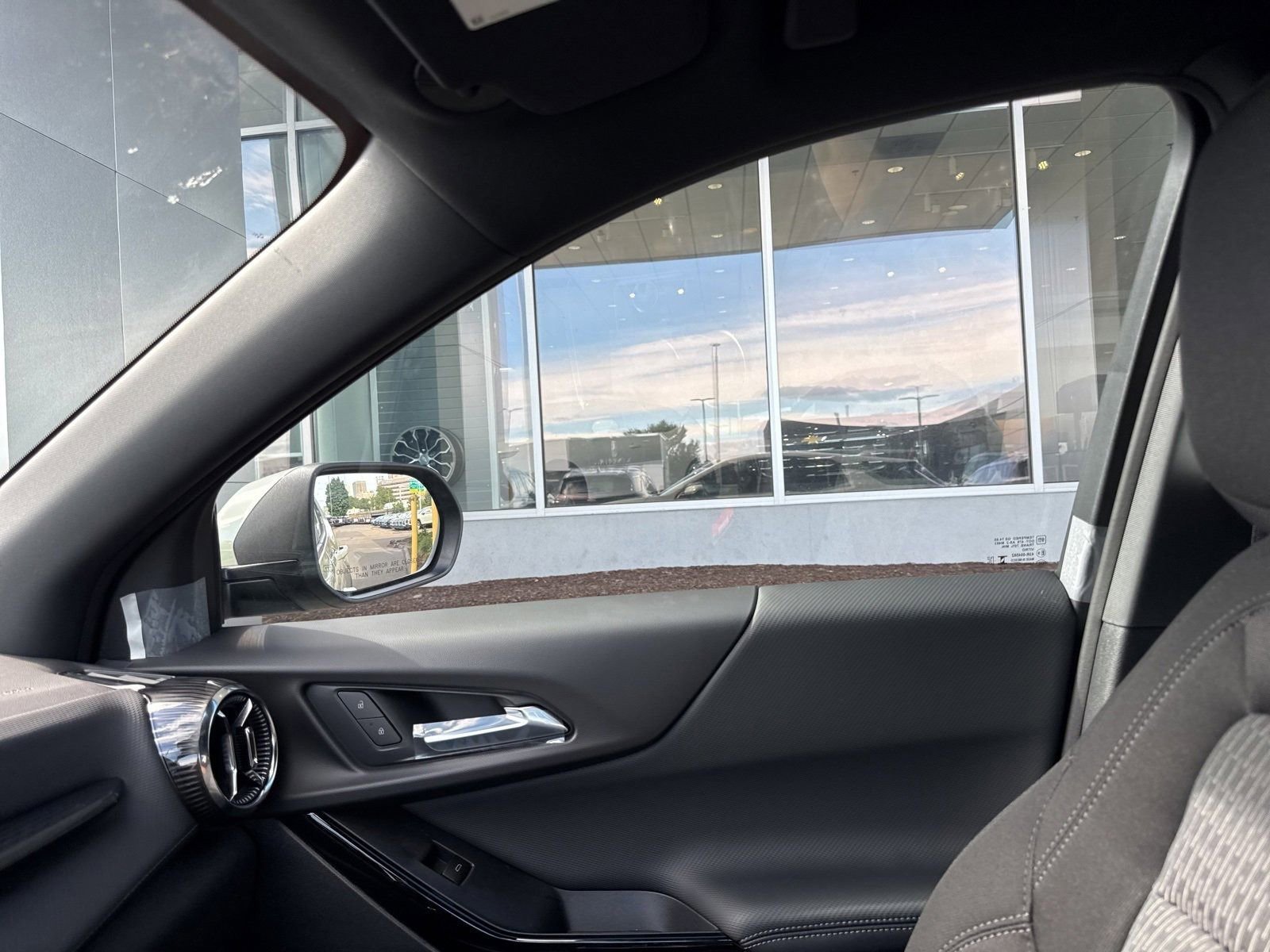 2026 Chevrolet Equinox LT - Photo 25