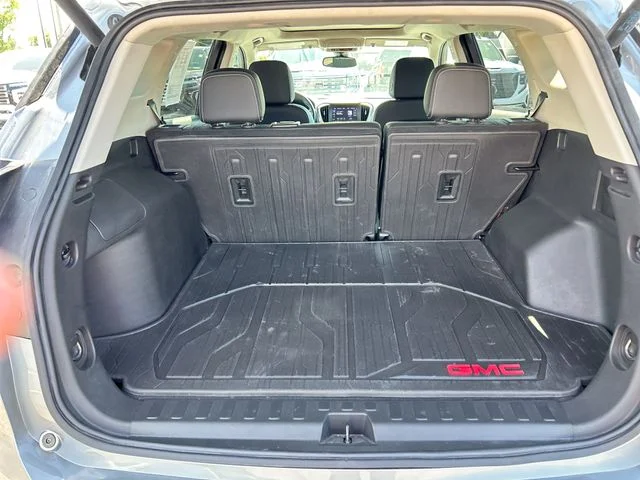 Used 2023 Sterling Metallic GMC Denali image 10
