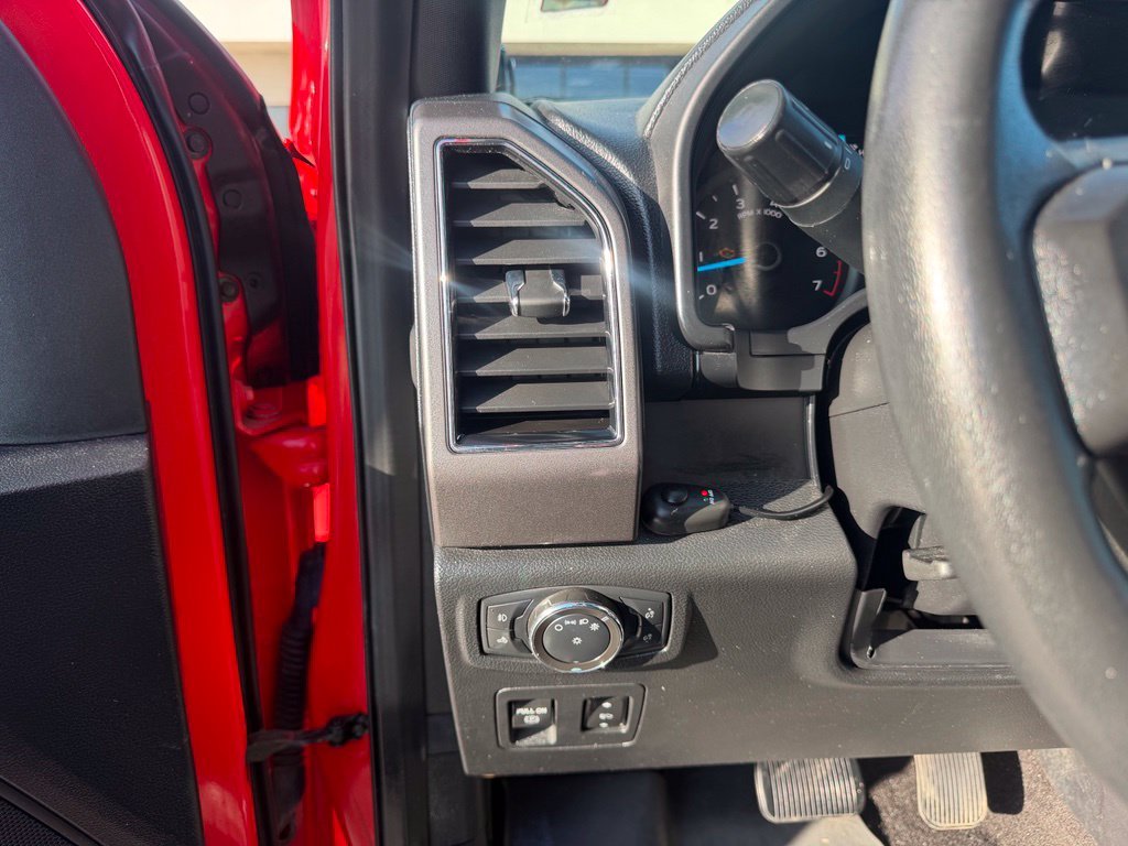 Used 2020 Red Ford XLT image 23