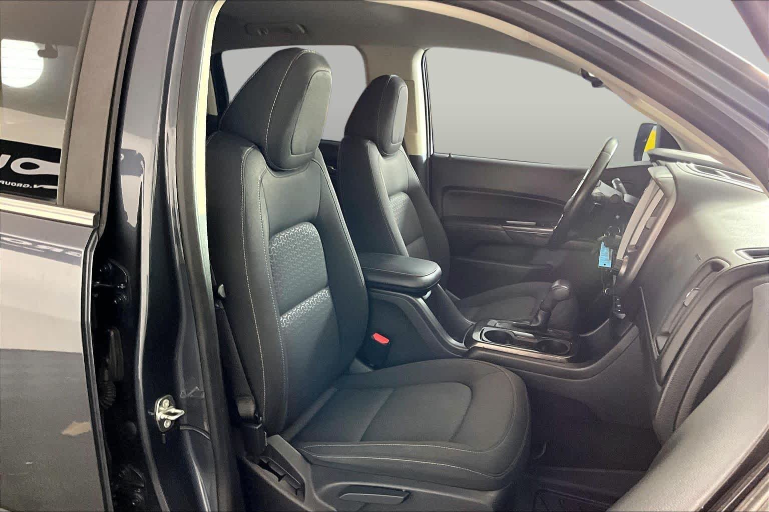 Used 2017 Cyber Gray Metallic GMC 2WD SLE image 9