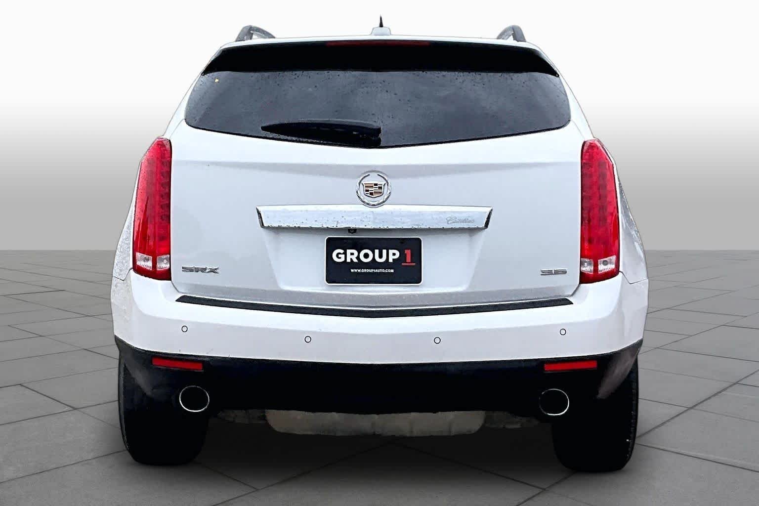 Used 2016 Platinum Ice Tricoat Cadillac Luxury Collection image 5