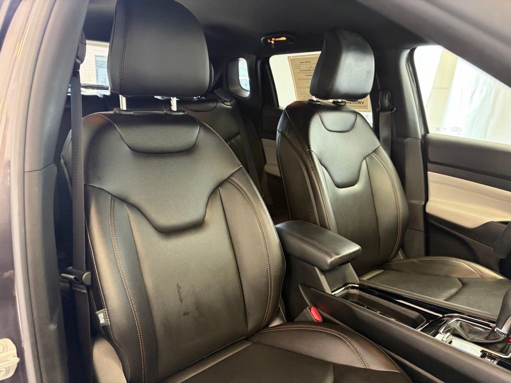 Used 2024 Gray Metallic Jeep Limited image 16