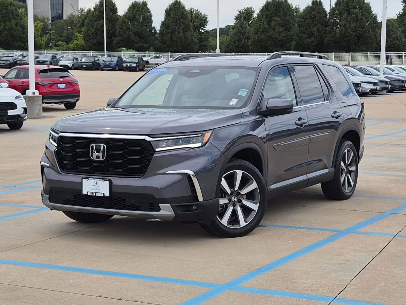 2023 Honda Pilot Touring - Photo 2