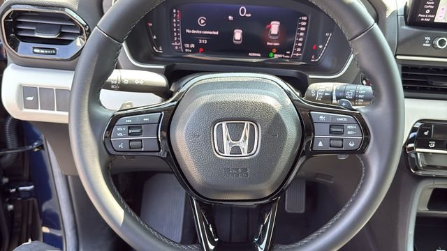 Used 2026 Obsidian Blue Pearl Honda RTL image 12