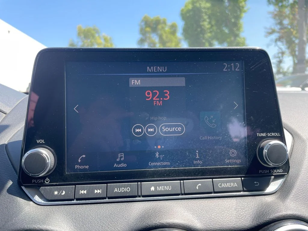Used 2020 Gray Nissan SV image 12