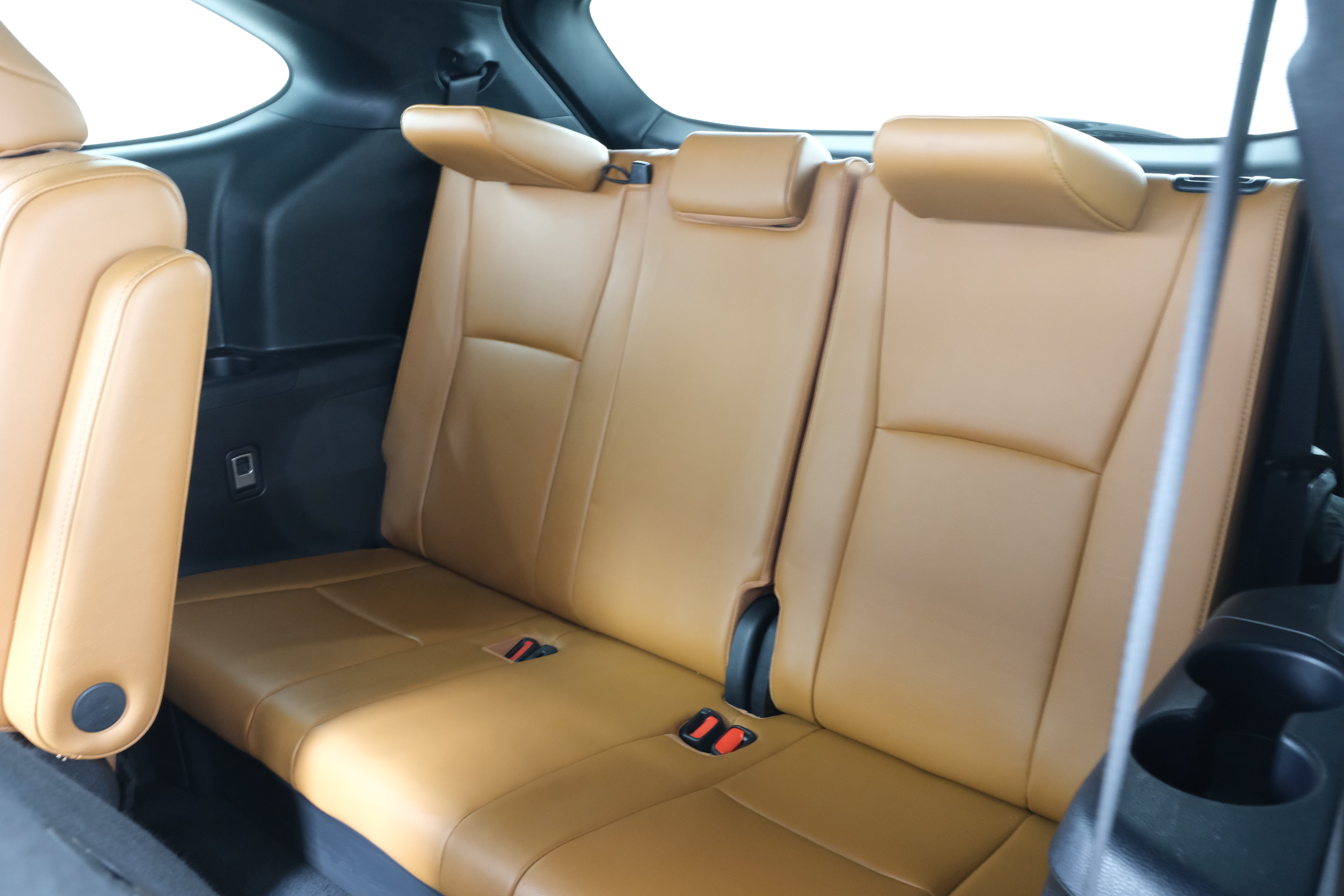 Used 2023 Wind Chill Pearl Toyota Platinum image 38