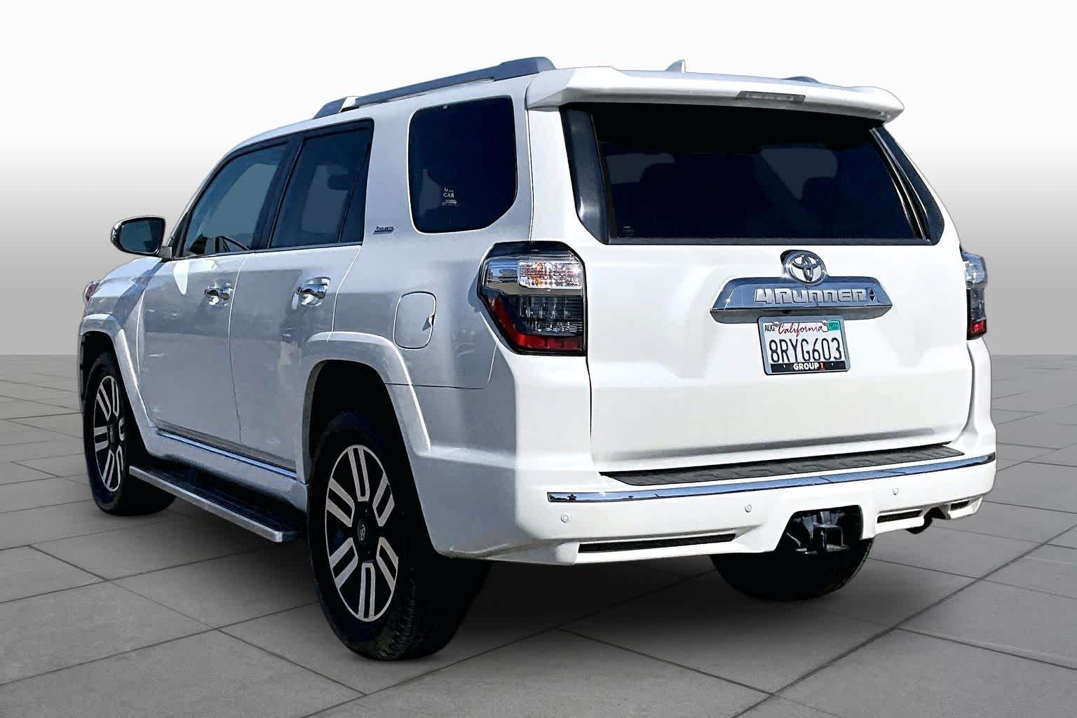 Used 2020 Blizzard Pearl Toyota Limited image 11