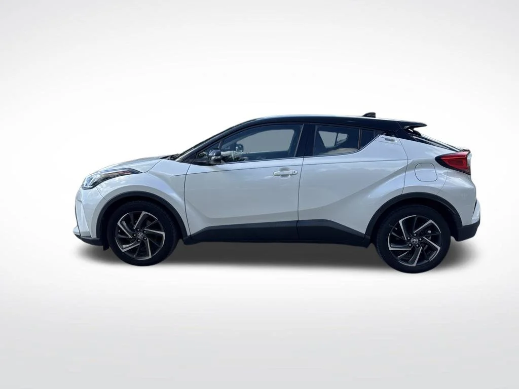 Certified Used 2022 Pearl Toyota Limited image 8