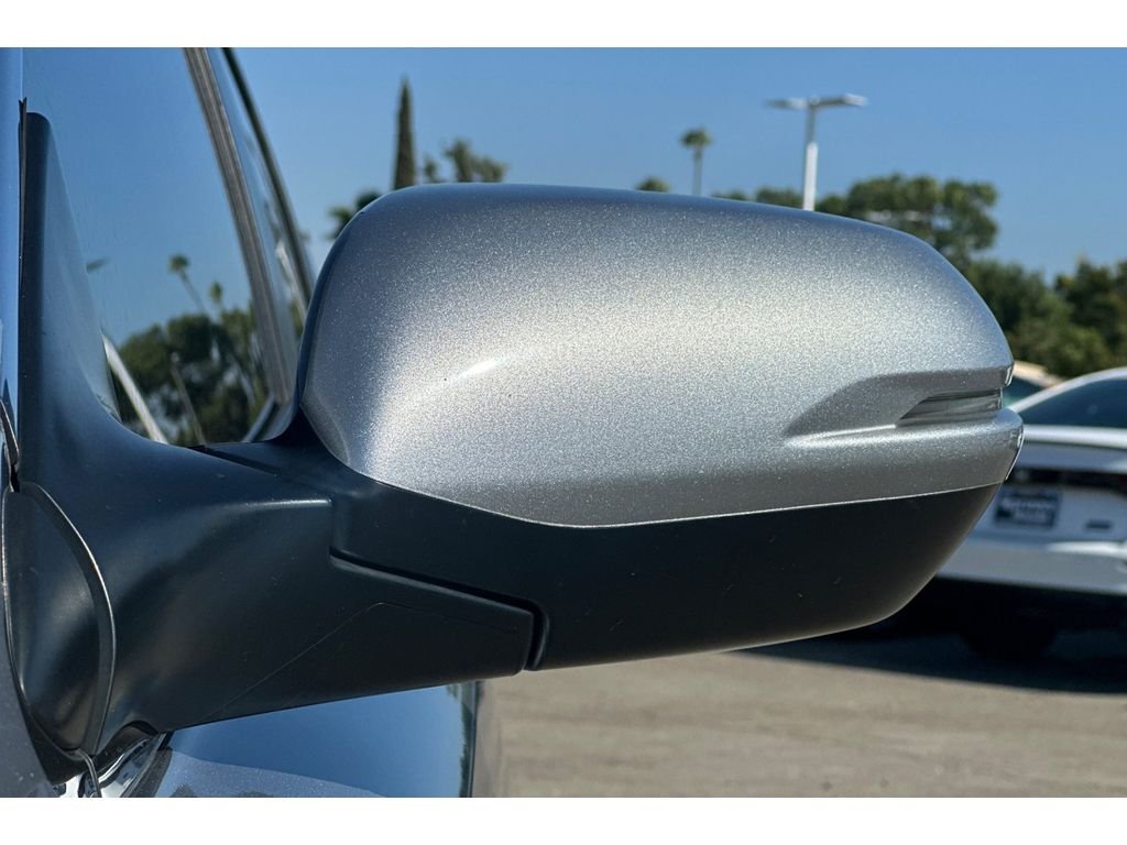Used 2020 Lunar Silver Metallic Honda EX-L image 12