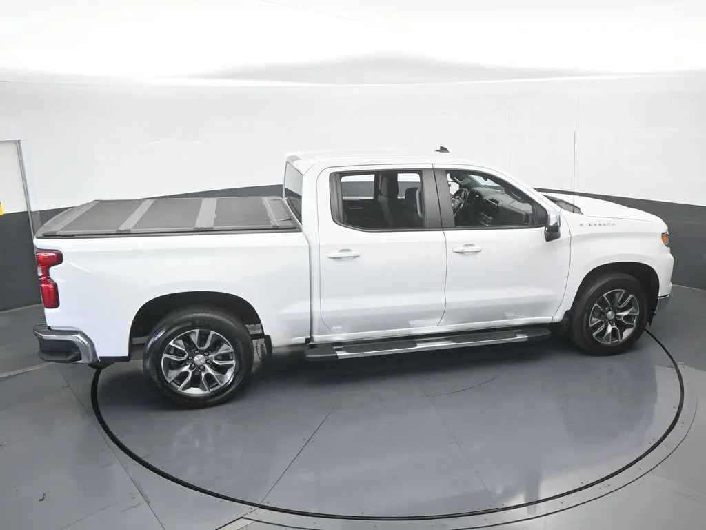 Used 2023 Summit White Chevrolet LT image 50