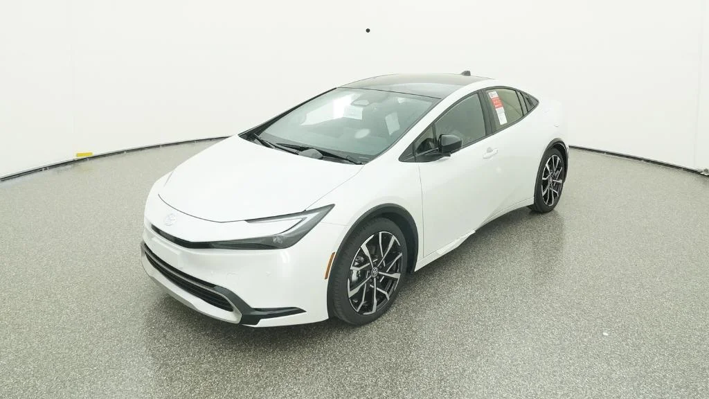 New 2026 Wind Chill Pearl Toyota XSE Premium image 16