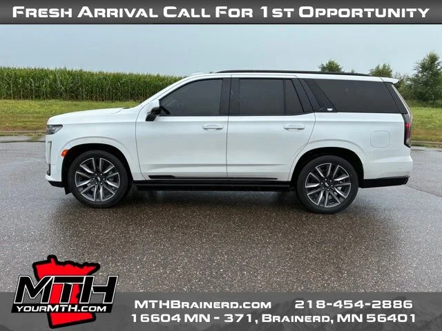 Used 2023 White Cadillac Sport Platinum image 5
