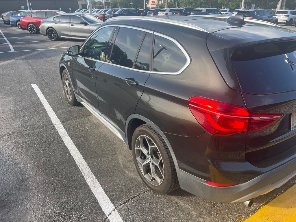 Used 2016 Green BMW xDrive28i image 2