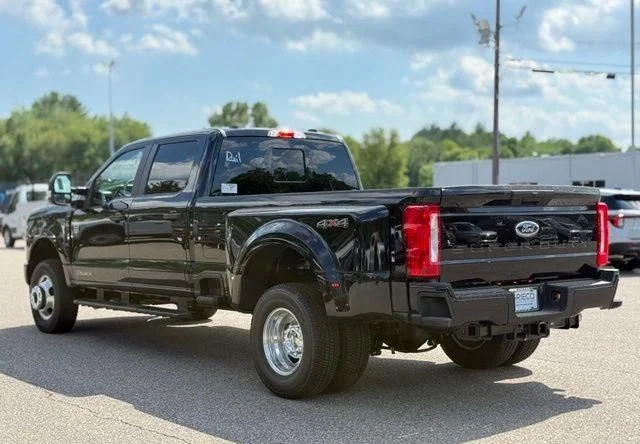 New 2026 Agate Black Metallic Ford F-350® XL image 10