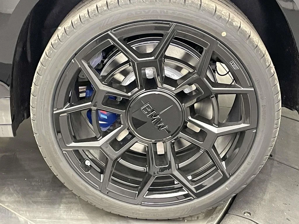 2026 BMW XM Base - Photo 11