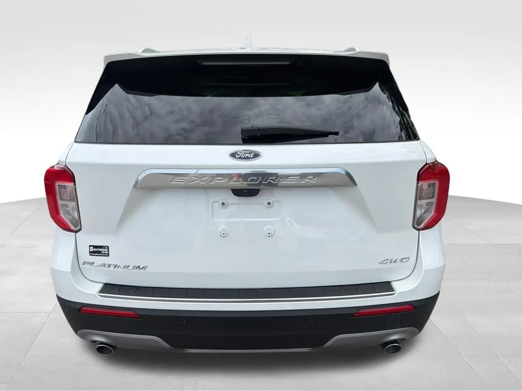 Used 2023 White Ford Platinum image 4