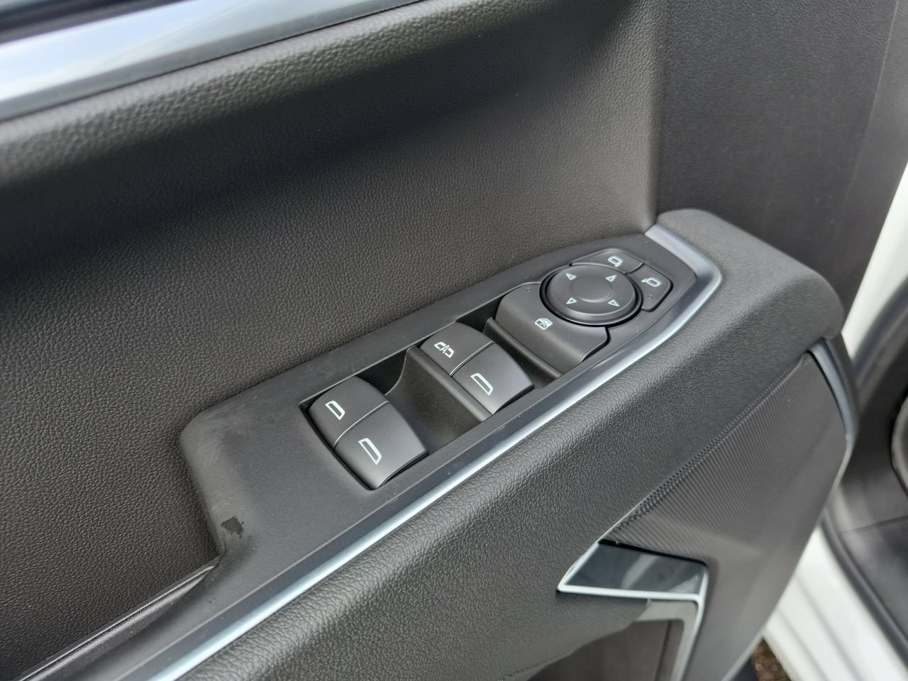 2026 Chevrolet Silverado 1500 RST - Photo 23