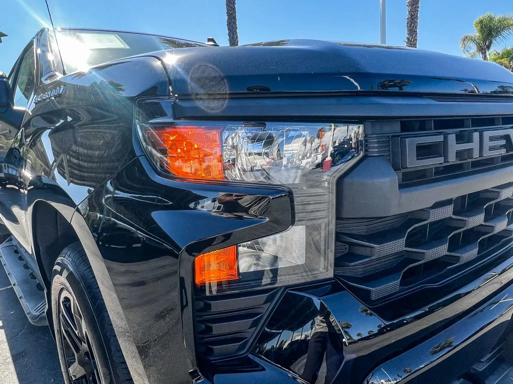 Used 2024 Black Chevrolet Custom image 7