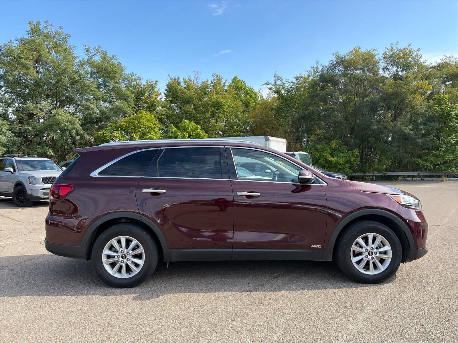 Used 2020 Sangria Kia LX image 3