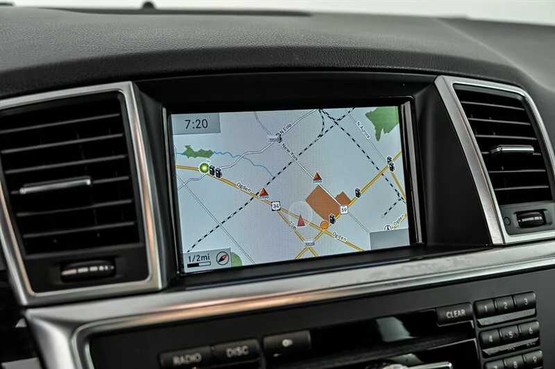 Used 2014 Black Mercedes-Benz ML 350 4MATIC® image 24