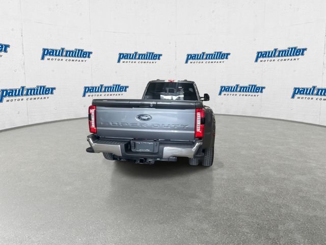 New 2026 Gray Ford Lariat image 9