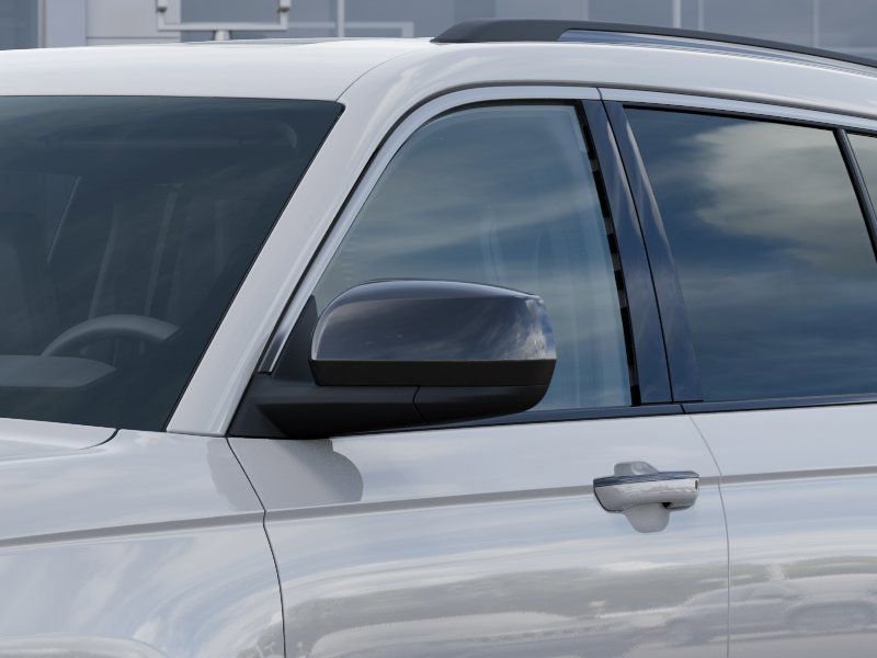New 2026 Bright White Clear-Coat Exterior Paint Jeep Laredo image 12