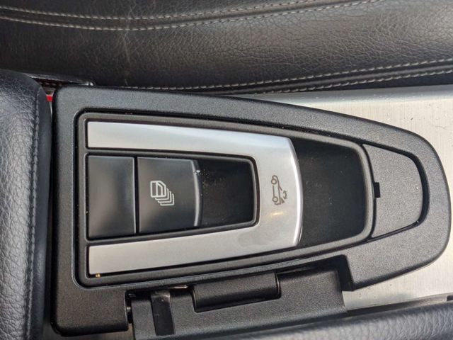Used 2012 Black Mercedes-Benz SLK 350 image 28