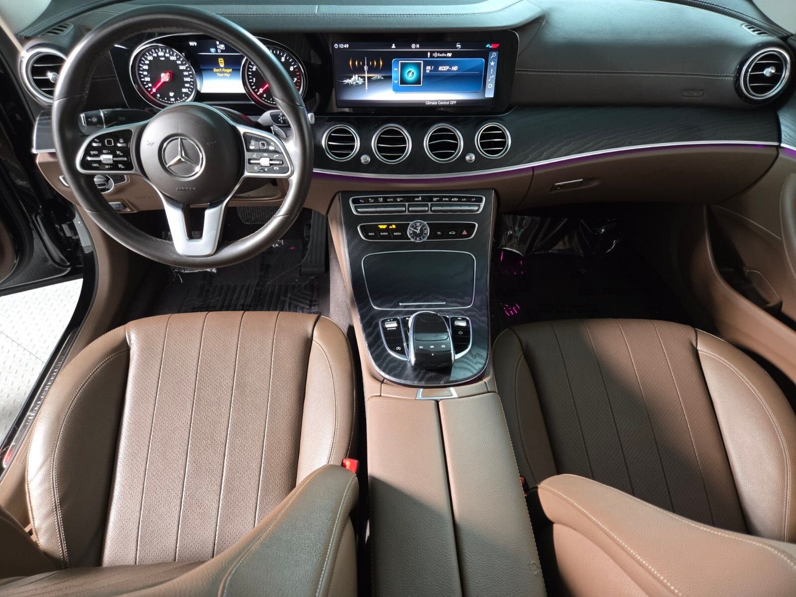 Used 2019 Black Mercedes-Benz E 300 image 4