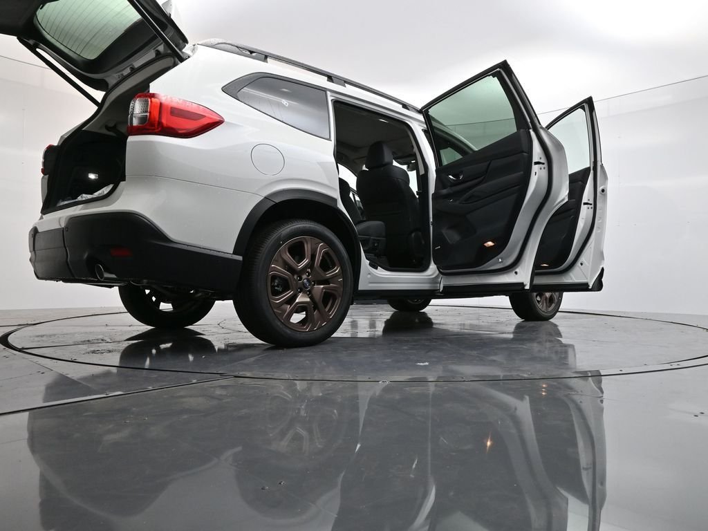 Used 2025 White Subaru Limited Bronze Edition image 47