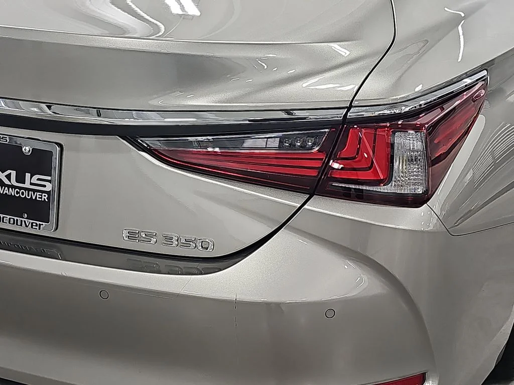 Used 2021 Silver Lexus 350 image 35