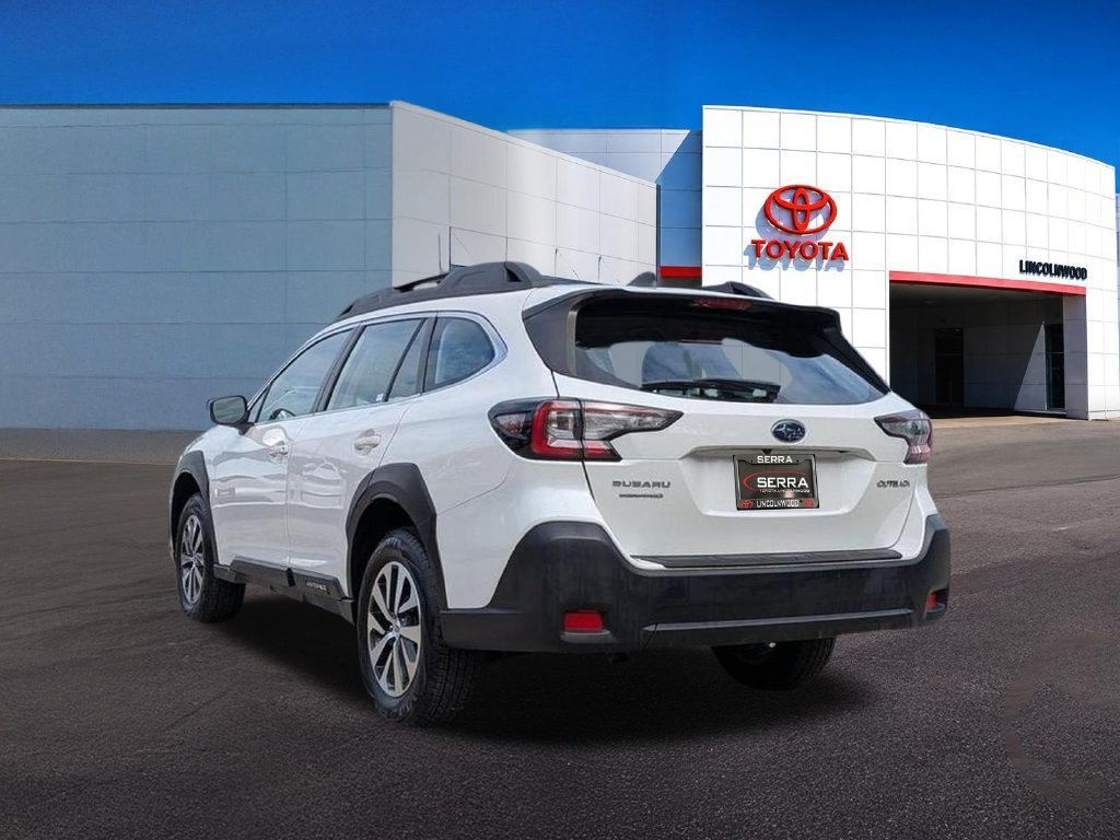 Used 2023 White Subaru 2.5i image 9